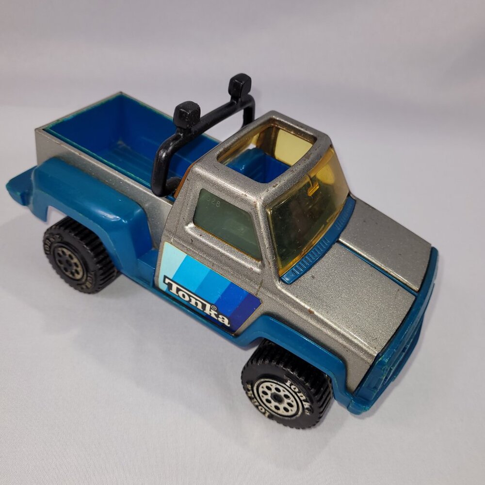 Tonka 1979 Vintage Big Duke Roughneck 8" Metal Pressed Steel & Plastic